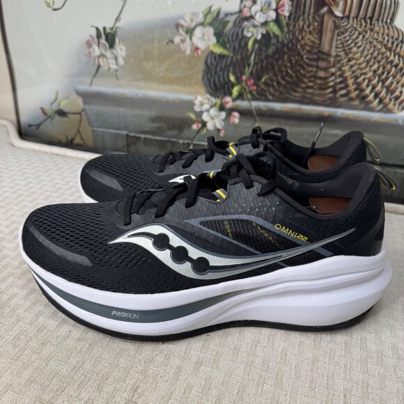 Saucony Other - Saucony Omni 22 Mens Size 11 Black/White Running Shoes Lightweight Breathable
